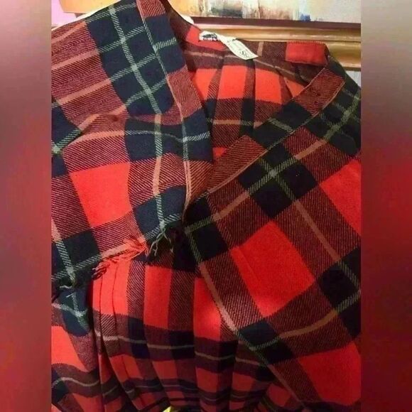 Lord & Taylor  Plaid Skirt S Sloat Tailored Wool Red Black Tartan Kilt 1556 - Picture 7 of 10